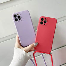 Charger l'image dans la galerie, Coque en silicone avec cordon pour iPhone
