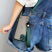 Charger l'image dans la galerie, Coque Silicone Transparente avec Collier à bandoulière pour iPhone