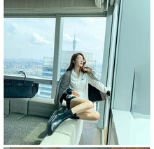 Charger l'image dans la galerie, Bottes en Cuir mi-Mollet pour femmes