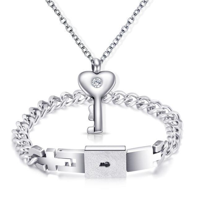 Nom personnalisé Bracelet cœur & pendentif clé pour les couples