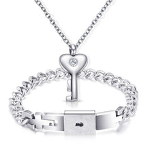 Charger l'image dans la galerie, Nom personnalisé Bracelet cœur & pendentif clé pour les couples