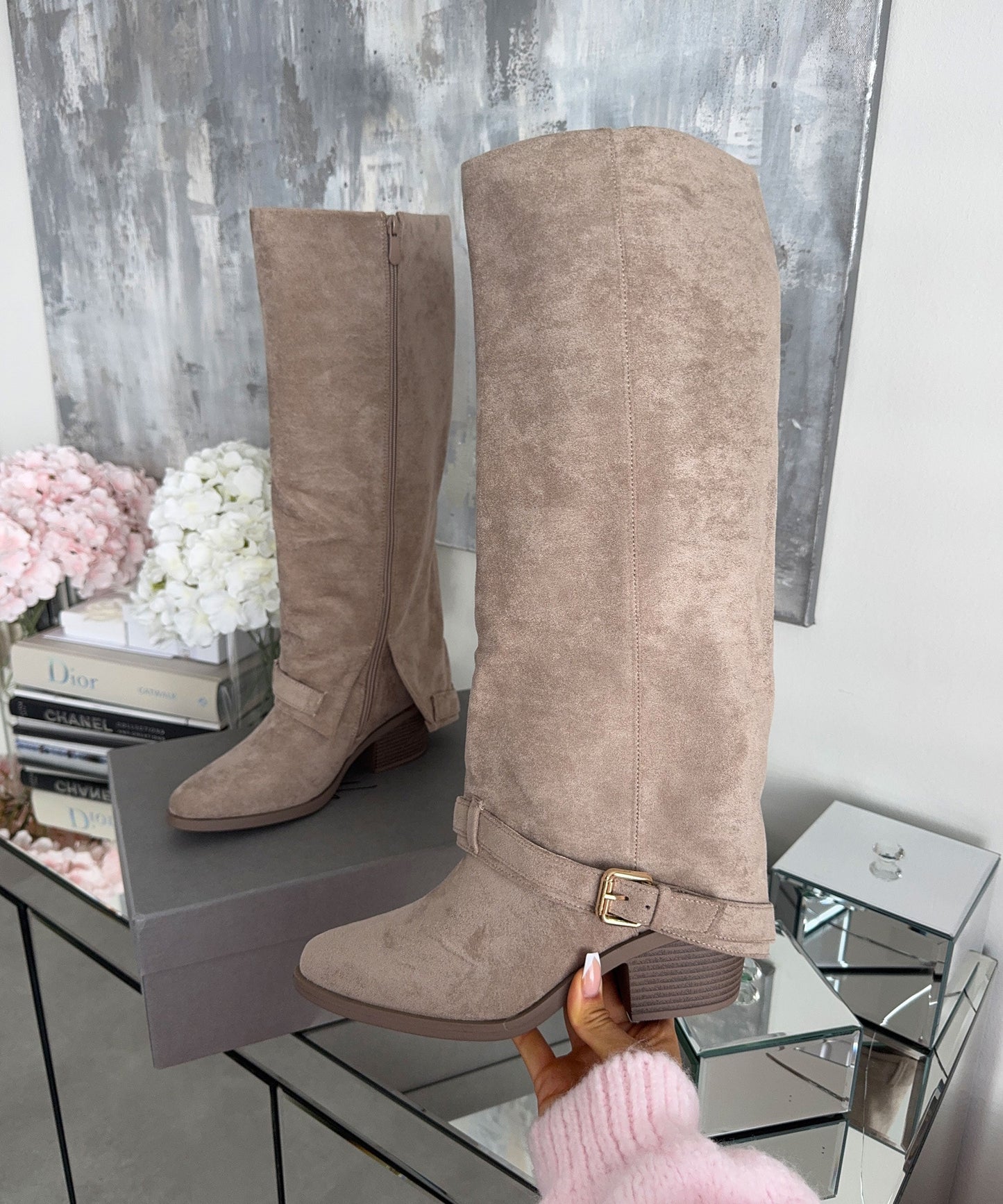 Bottes Hautes Beiges Élégantes – Talon Confort pour un Confort Quotidien