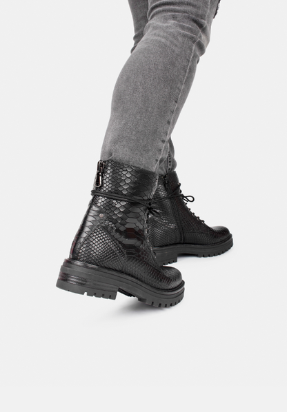 Bottines Femme à Lacets Motif Python – Élégantes et Polyvalentes
