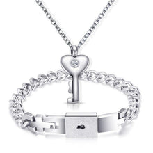 Charger l&#39;image dans la galerie, Nom personnalisé Bracelet cœur &amp; pendentif clé pour les couples
