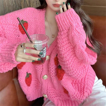 Cardigan en maille torsadée brodée